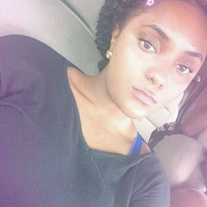 Meet your Posher, Sharmonique